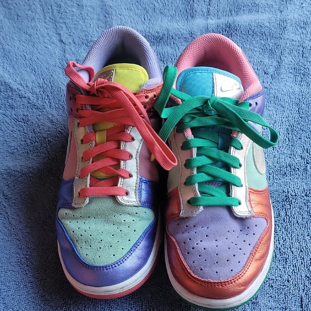 Nike Multicolor Low-Top Sneakers - Picture 6 of 13